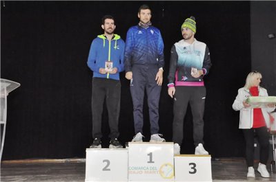 Camilo Santiago y Elena Bernal vencen  en el VIII Duatlón Cros Villa de Híjar