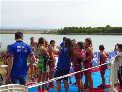 David Huertas y Paula Jiménez campeones de Aragón de Acuatlón 2019 