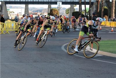 Marta Pintanel comienza la temporada 2024 con victoria en el clasificatorio nacional de Duatlón en Águilas.