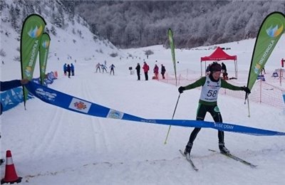 Alba Xandri y Pello Osoro, campeones de España de Triatlón de Invierno en Ansó