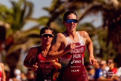 Buen debut de Marta Pintanel en las Series Mundiales de Triatlón