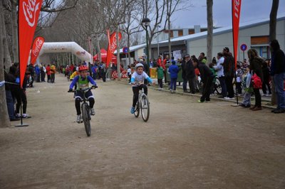 300 Mini duatletas conquistan Utebo