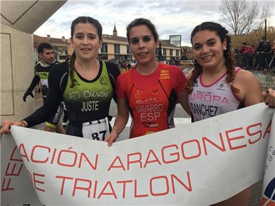 Laura Navarro y Roberto Gibson imponen su juventud en Calatayud