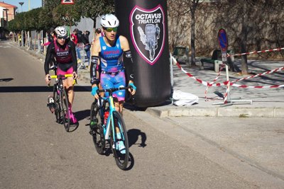 Lizer Lorente y Vanesa Guzmán inauguran el palmarés del Duatlón Ciudad de Utebo
