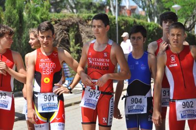 El triatlón aragonés muy afectado por la noticia del fallecimiento de Arturo Grávalos
