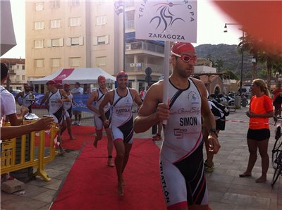 Cara y cruz del triatlón aragonés en la Liga Nacional