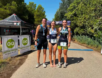 El I Triatlón Olímpico de La Estanca deslumbra en su estreno y se gana un sitio en el calendario aragonés