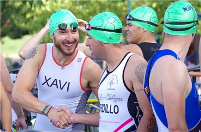 Jesús García y Teresa Ayala lideran provisionalmente el Ranking Aragonés de Triatlón