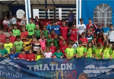 Brillante jornada escolar de triatlón en Calatayud