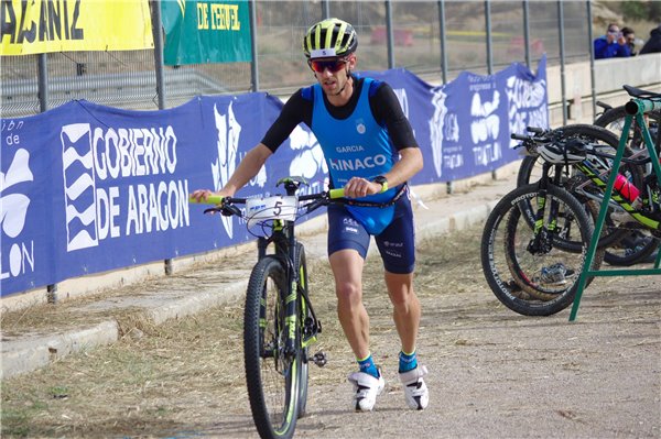 Espectáculo en el XI Duatlón Cros de Alcañiz con nuevas victorias de García y LLanos