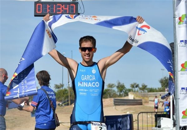 Armando García vence en Belver de Cinca y se adjudica la XXII Copa Aragonesa de Duatlón Cros, Trofeo bilstein group